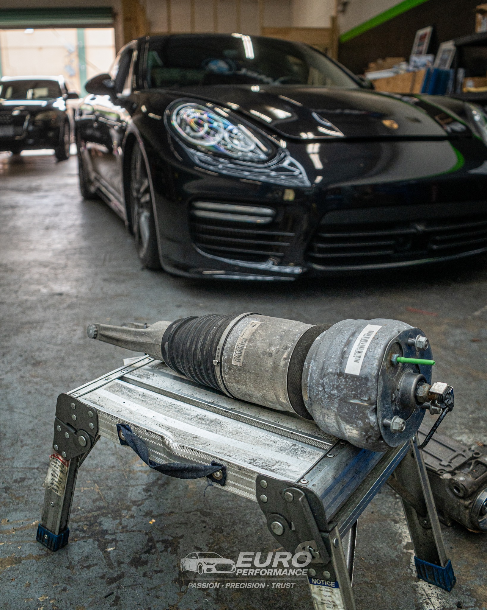 Suspension component inspection